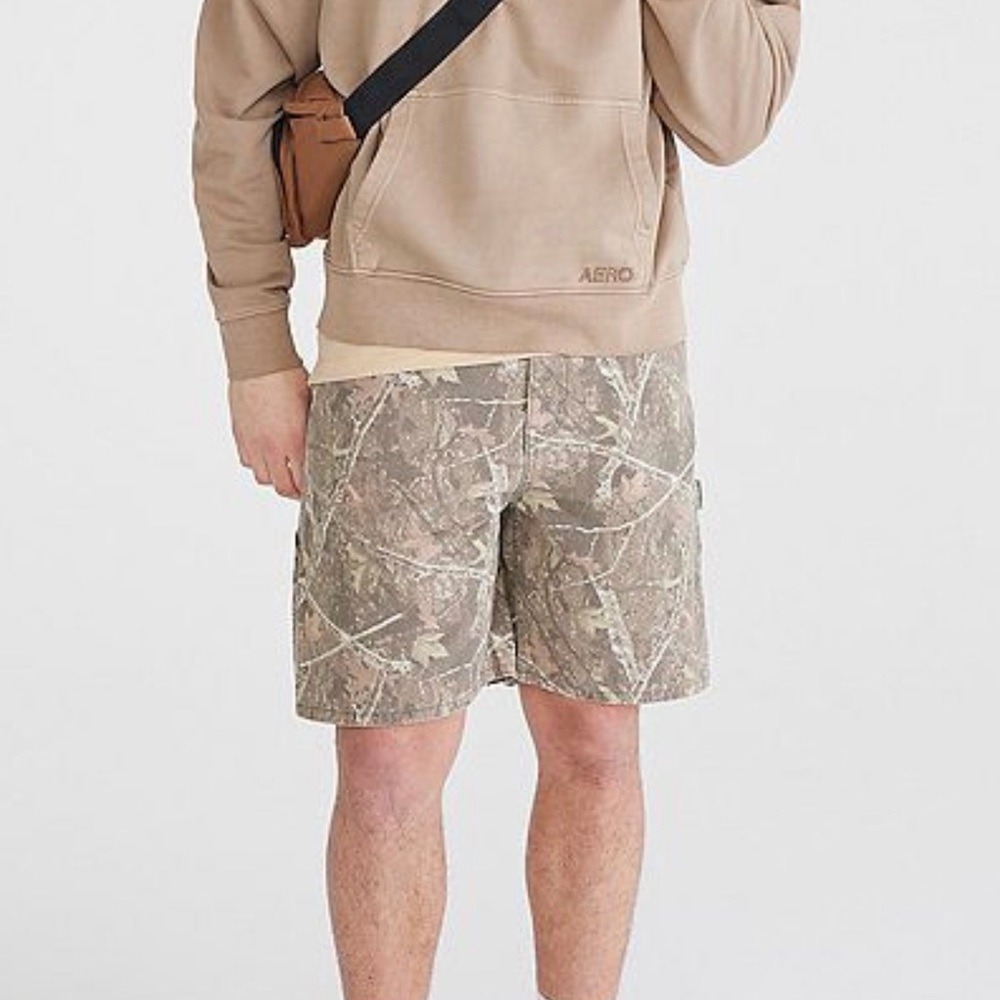 Aeropostale Men's Brown Camouflage Cargo Shorts Size Large
